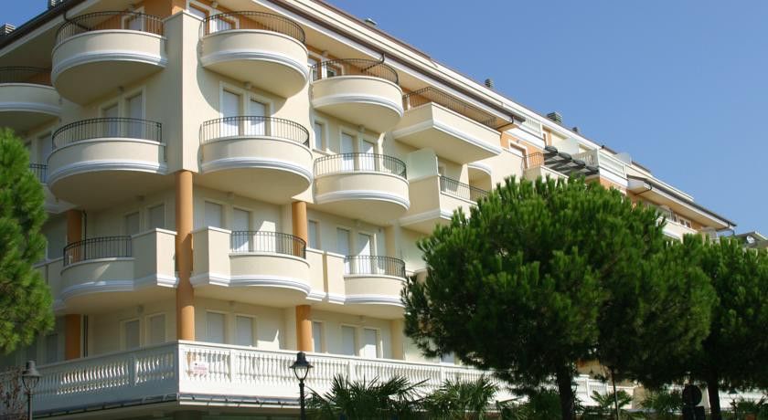 Residence Il Tulipano Риччоне Екстер'єр фото