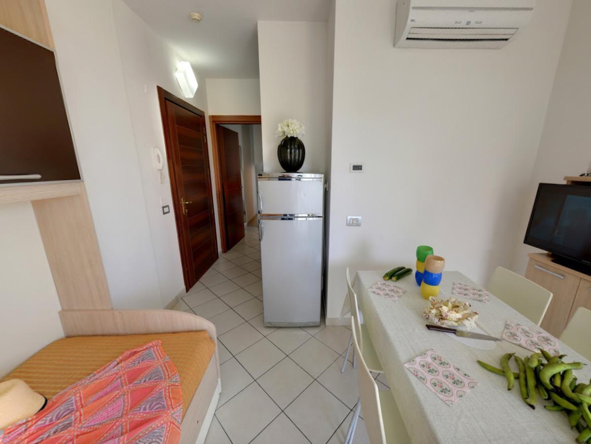 Residence Il Tulipano Риччоне Екстер'єр фото