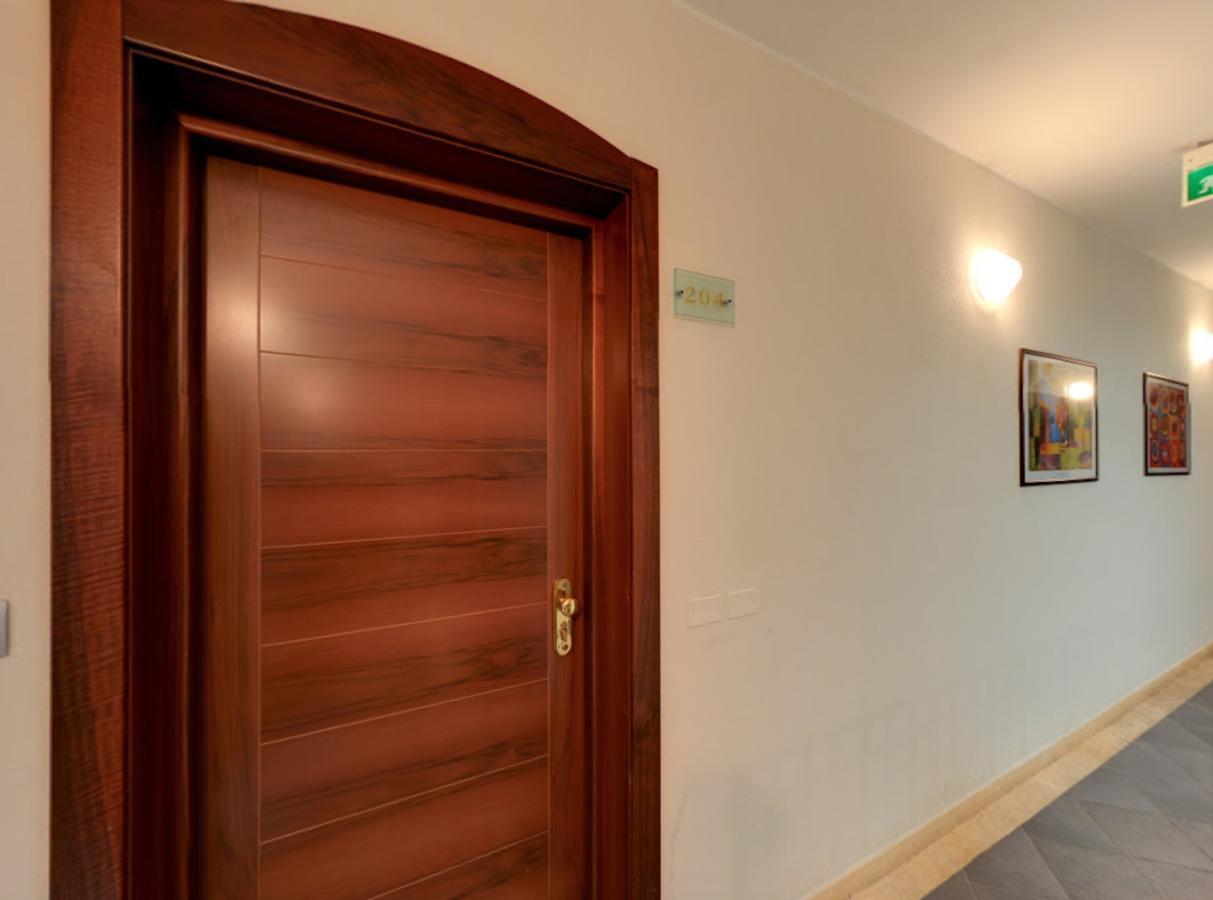 Residence Il Tulipano Риччоне Екстер'єр фото